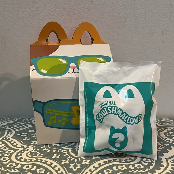 Squishmallow Happy Meal box and toy (Cam the Cat) - Picture 2 of 8